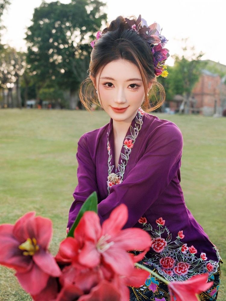New Ethnic Style Women's Cloth - Ethnic Fashion Photography 评论和价格